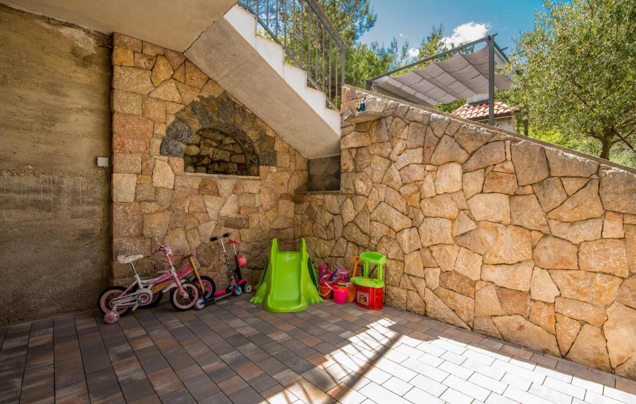 Apartments Miokovic Soline  Exterior photo